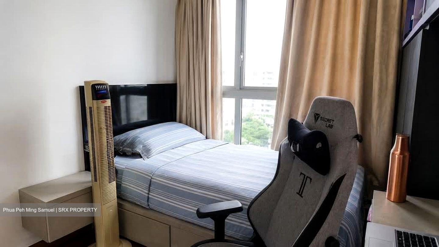 Sea Esta (D18), Condominium #578506681